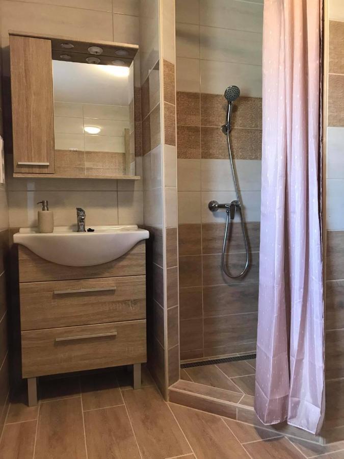 Royal De Lux Apartment Hajduszoboszlo Ngoại thất bức ảnh