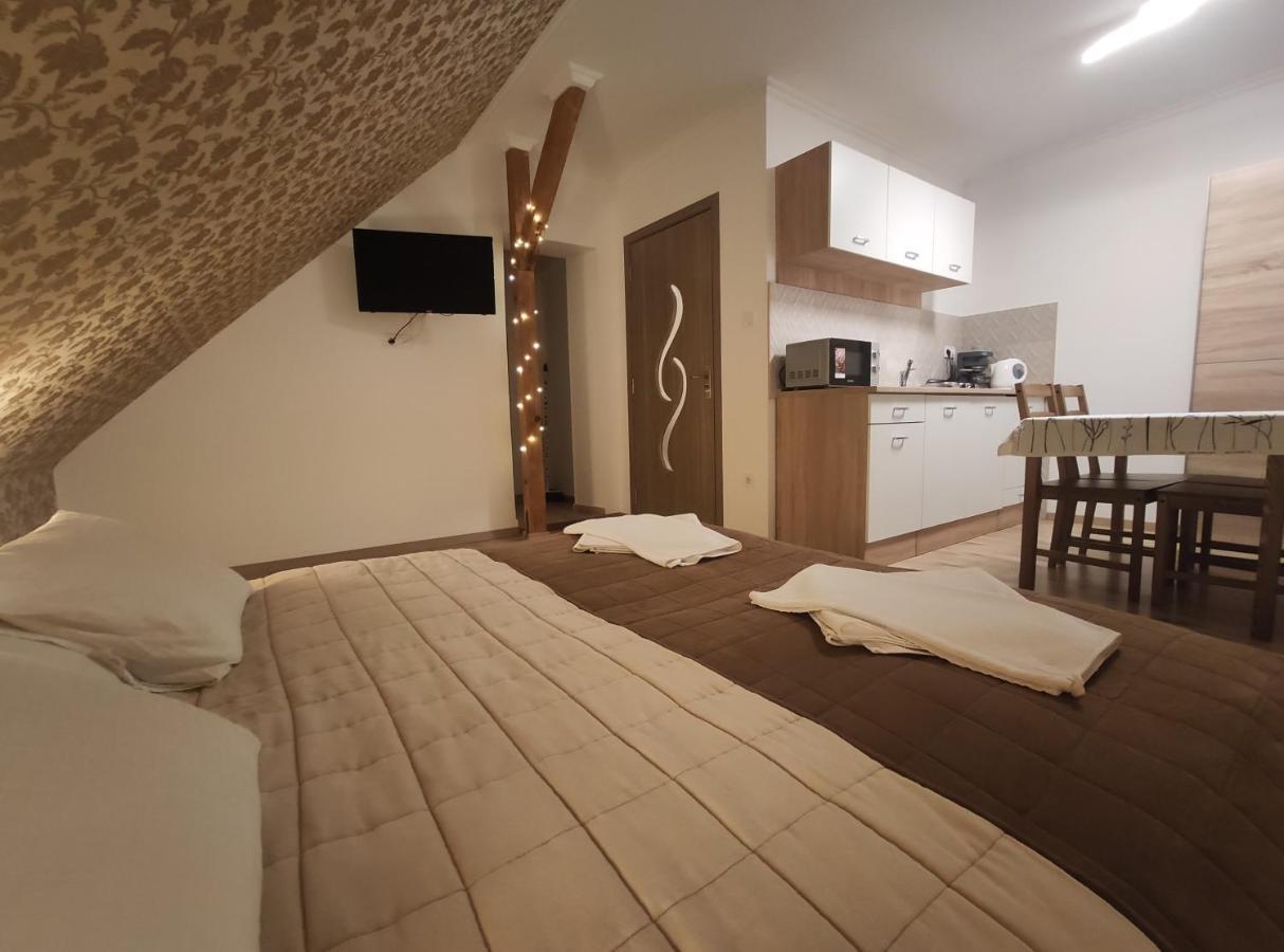 Royal De Lux Apartment Hajduszoboszlo Ngoại thất bức ảnh