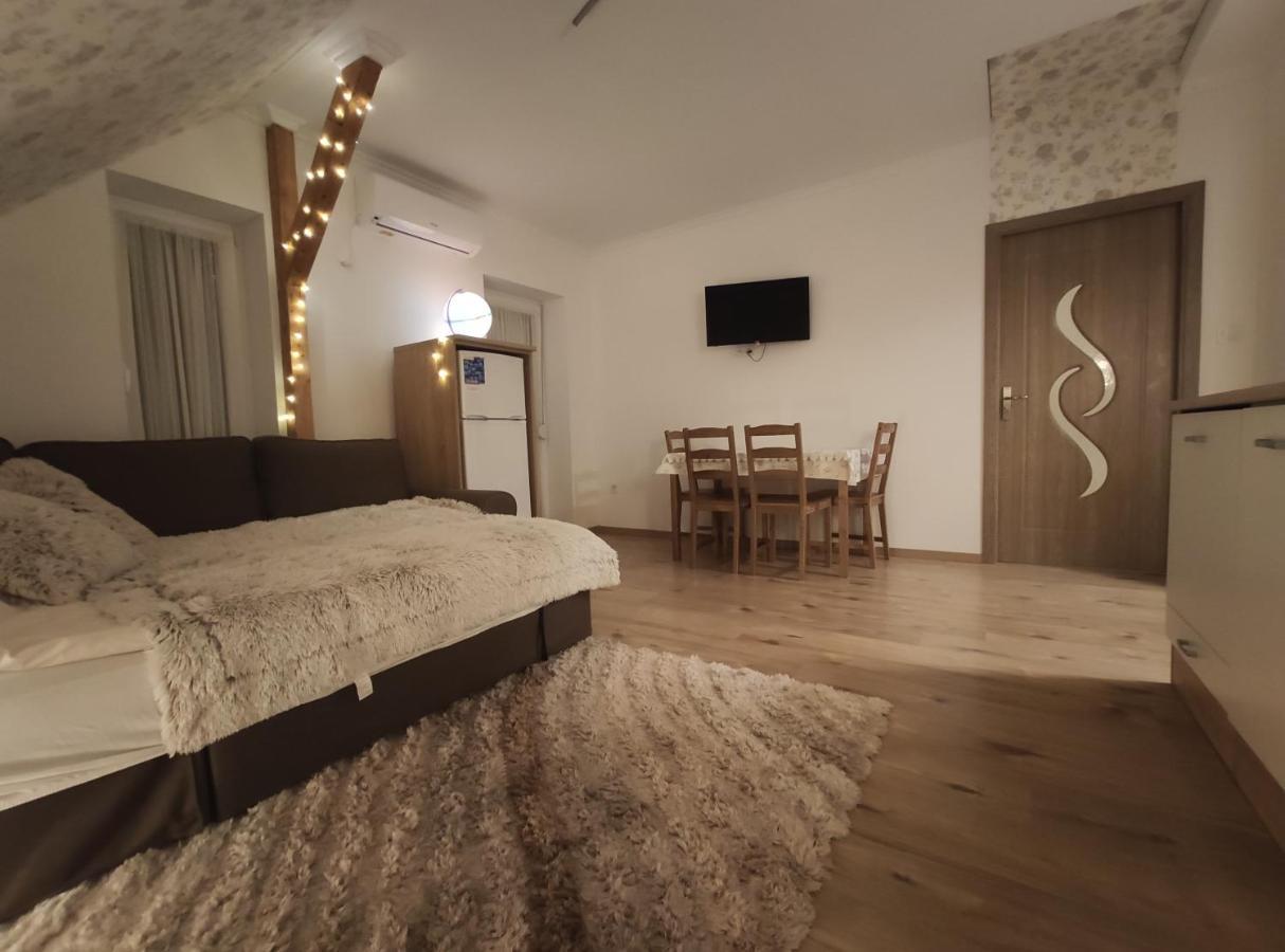Royal De Lux Apartment Hajduszoboszlo Ngoại thất bức ảnh