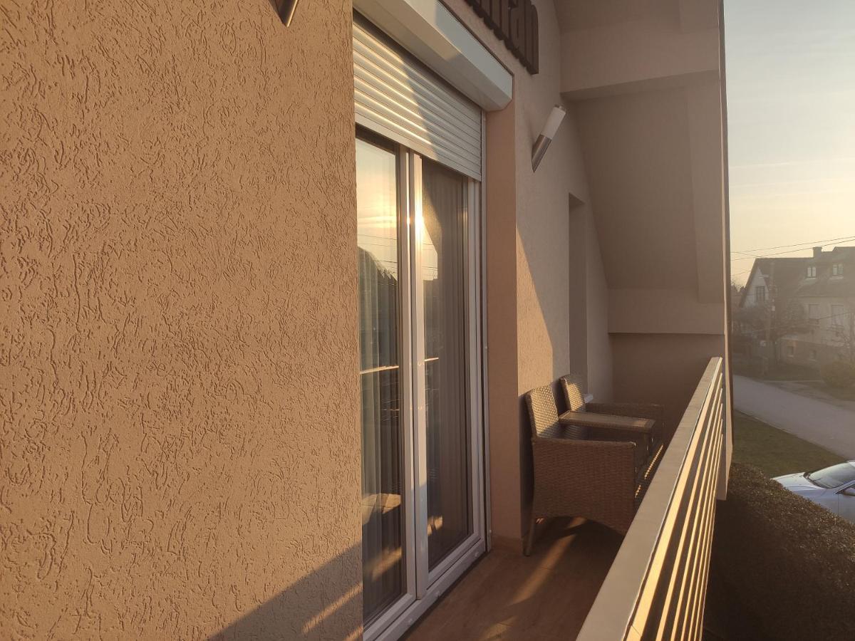 Royal De Lux Apartment Hajduszoboszlo Ngoại thất bức ảnh