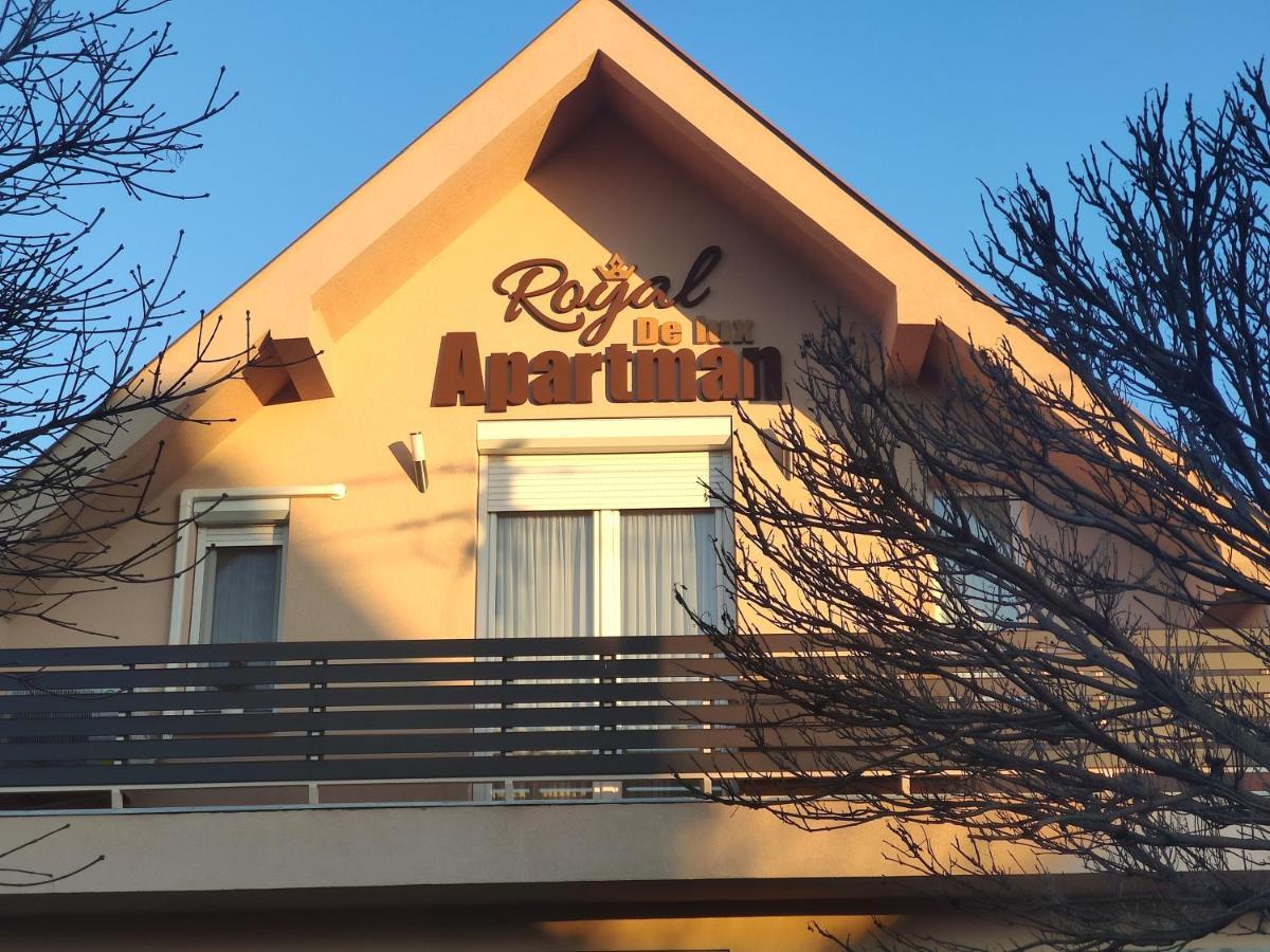 Royal De Lux Apartment Hajduszoboszlo Ngoại thất bức ảnh
