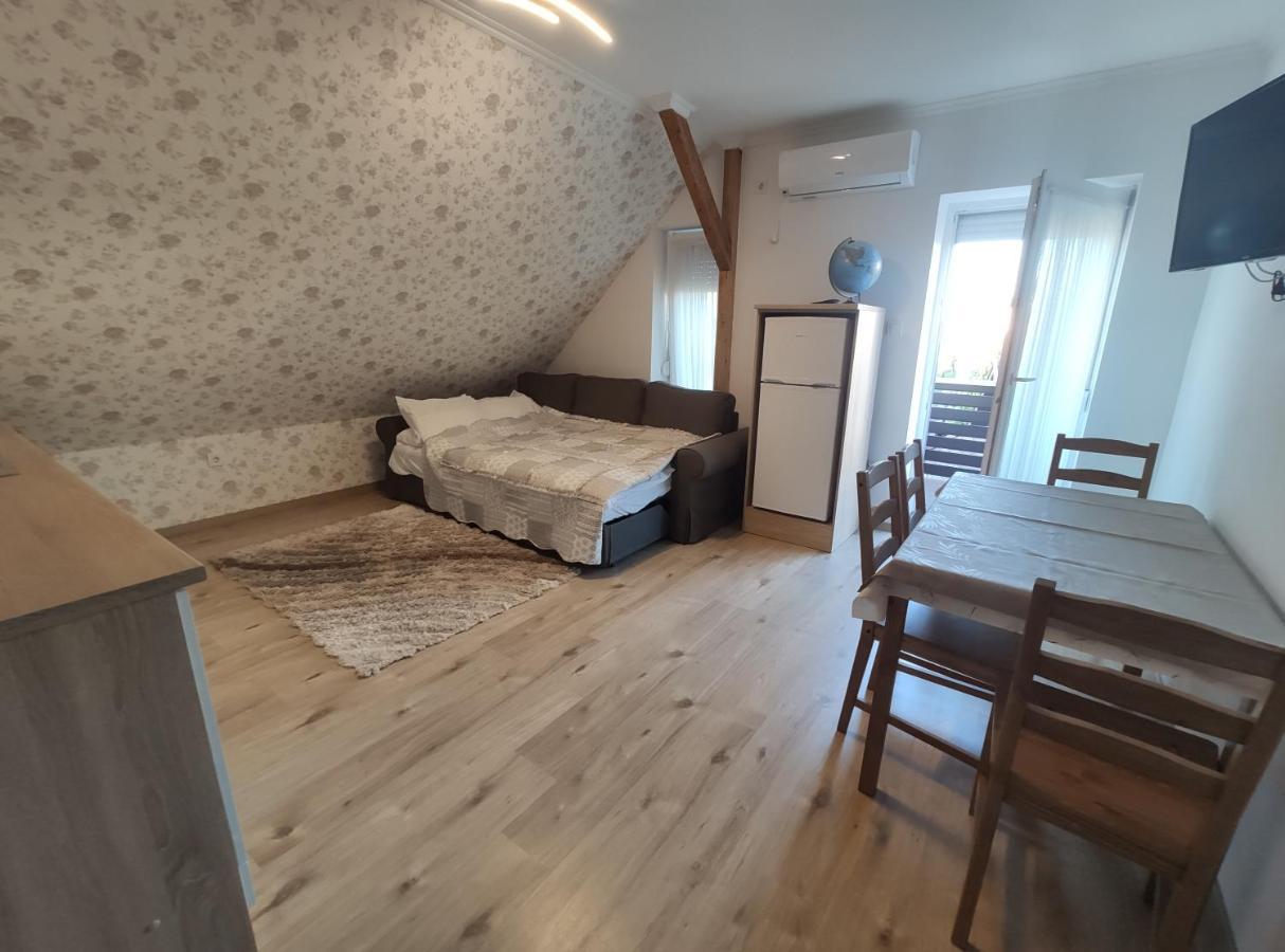 Royal De Lux Apartment Hajduszoboszlo Ngoại thất bức ảnh