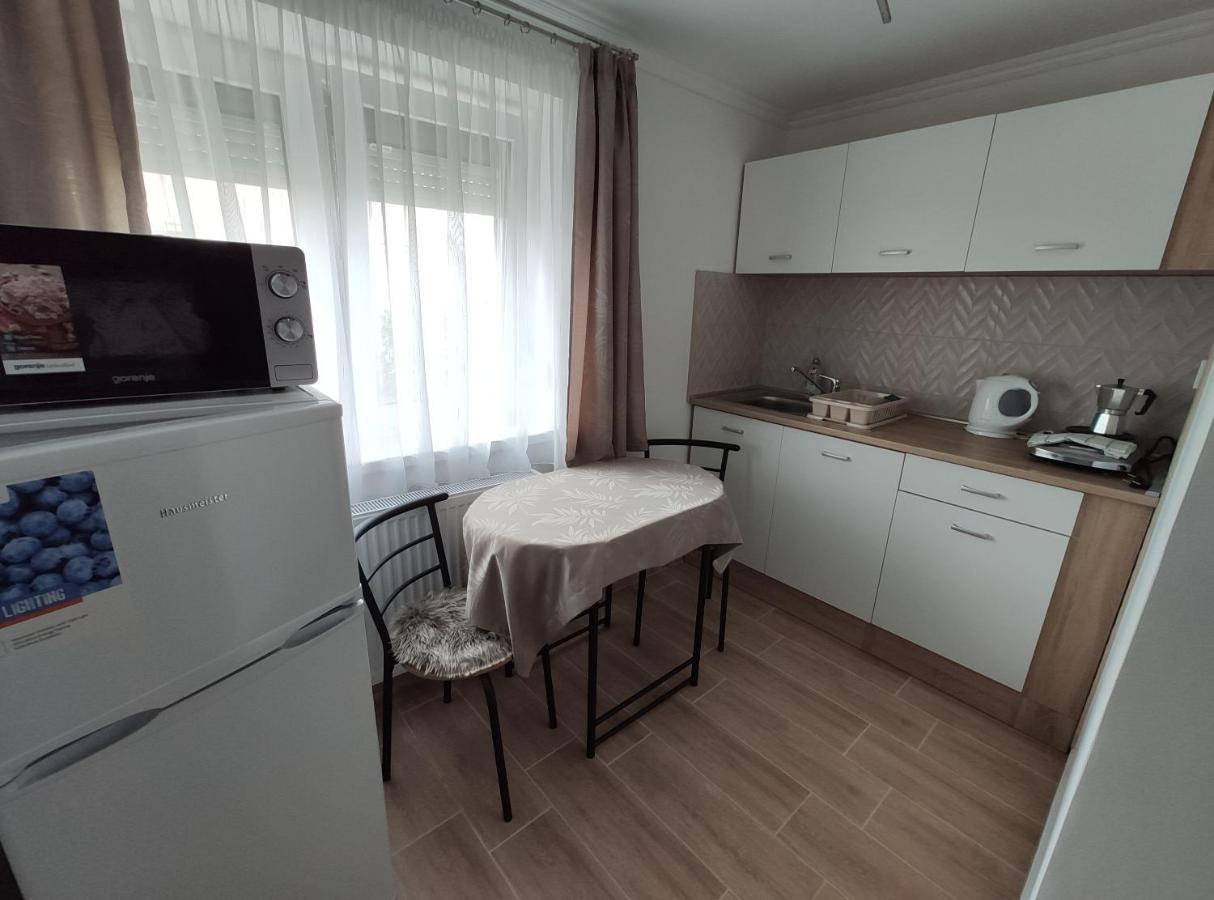 Royal De Lux Apartment Hajduszoboszlo Ngoại thất bức ảnh